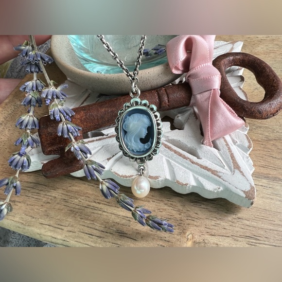 Sold on another platform - Picture 4 of 6